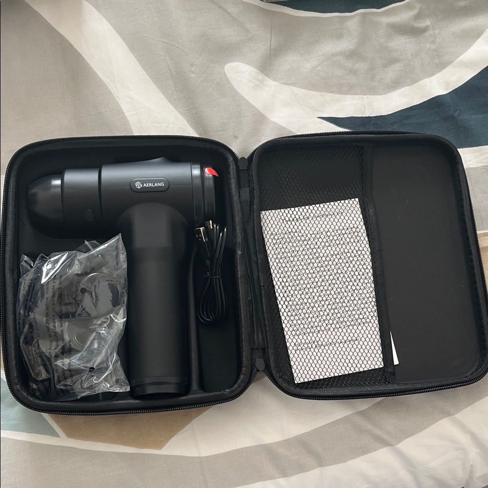 AERLANG MASSAGE GUN NEW